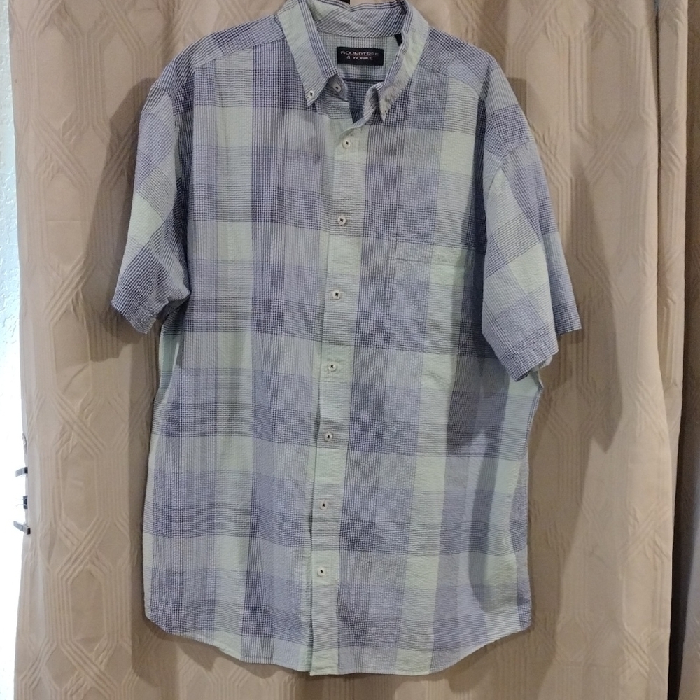 Roundtree & Yorke Men's Blue and White Checkered Shirt XLT
